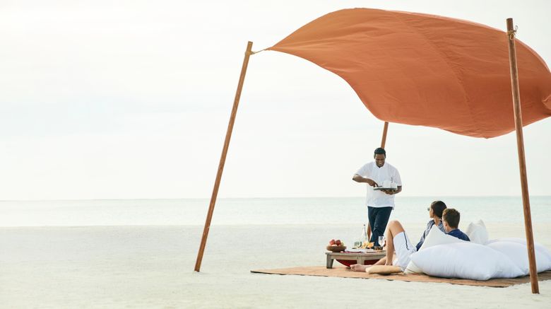 <b>COMO Cocoa Island Restaurant</b>. Images powered by <a href=https://www.travelagewest.com/Hotels/Male-Maldives/