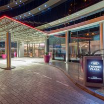 Crowne Plaza Doha - The Business Park