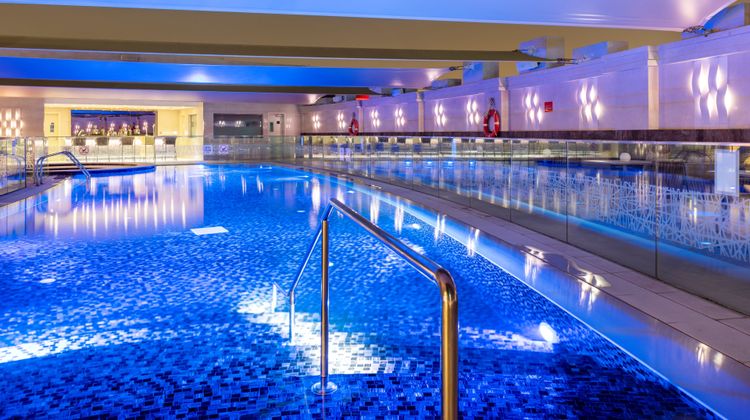Crowne Plaza Doha - The Business Park Pool