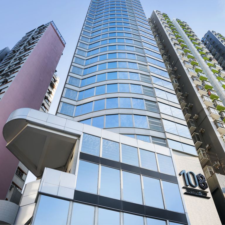 Hotel 108