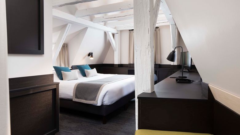 <b>L'Hotel Du Dragon Suite</b>. Images powered by <a href="https://www.leonardoworldwide.com/" title="Leonardo Worldwide" target="_blank">Leonardo</a>.
