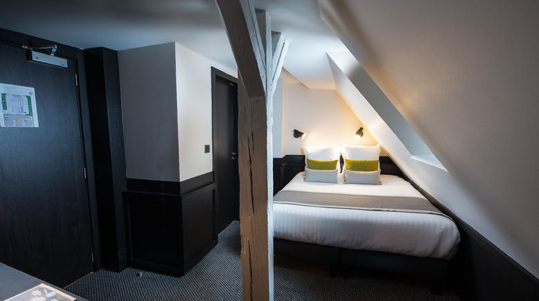 <b>L'Hotel Du Dragon Room</b>. Images powered by <a href="https://www.leonardoworldwide.com/" title="Leonardo Worldwide" target="_blank">Leonardo</a>.