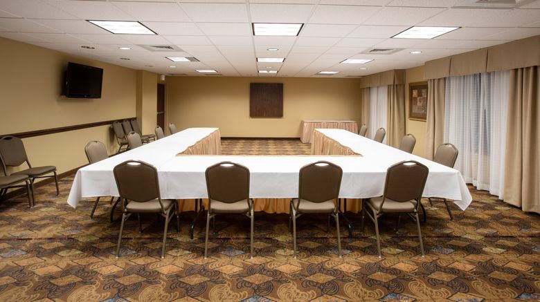 <b>Holiday Inn Express Hotel & Suites Meeting</b>. Images powered by <a href="https://www.leonardoworldwide.com/" title="Leonardo Worldwide" target="_blank">Leonardo</a>.