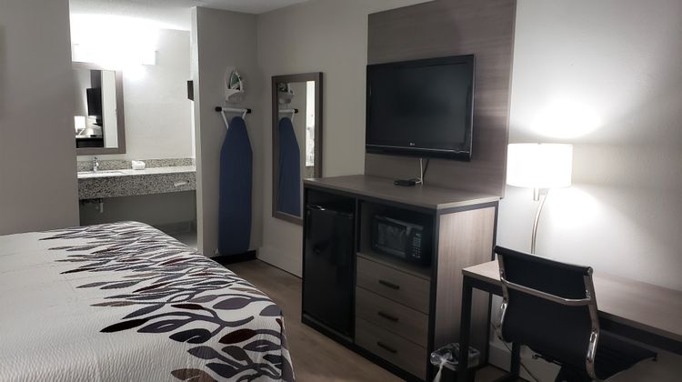Red Roof Inn Cullman Room