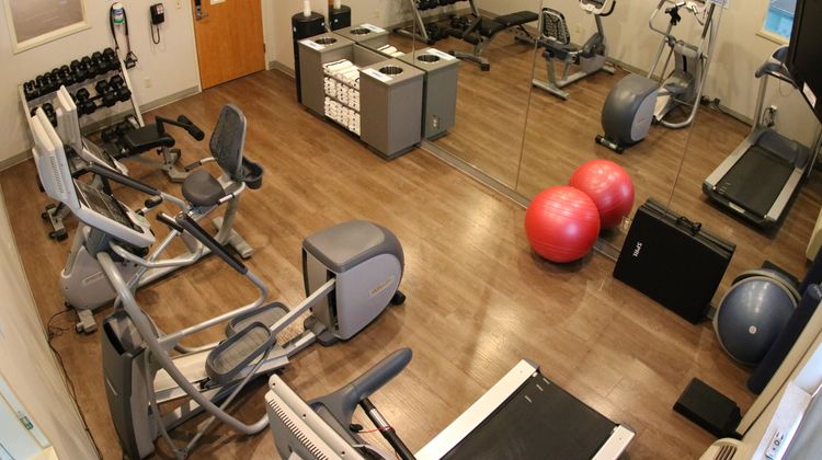 Holiday Inn Express Hotel & Suites Health Club