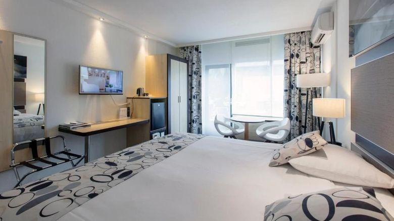 <b>Hotel Mitland Room</b>. Images powered by <a href="https://www.leonardoworldwide.com/" title="Leonardo Worldwide" target="_blank">Leonardo</a>.