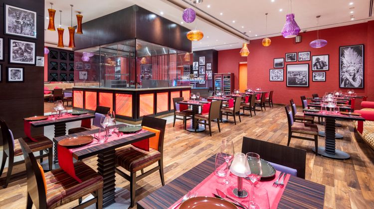 Crowne Plaza Doha - The Business Park Restaurant