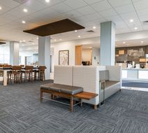 Holiday Inn Express & Suites Moundsville Lobby