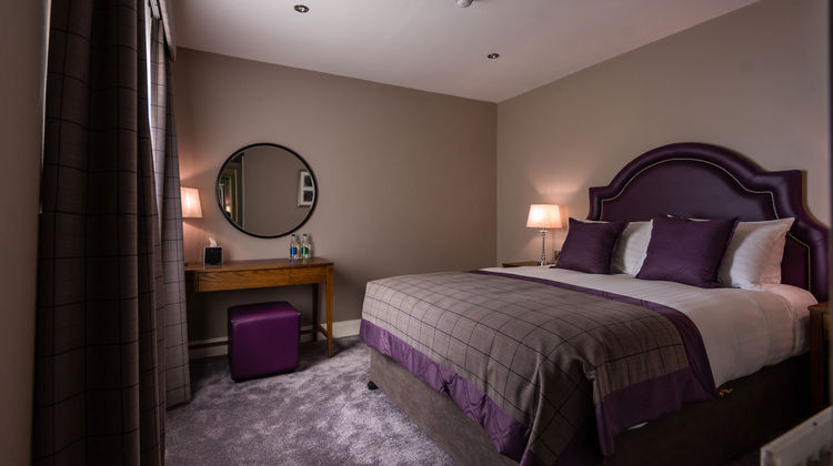 Bishop's Gate Hotel Room