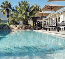 Le Clos Saint-Martin Hotel & Spa Exterior