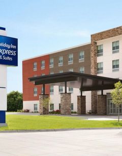 Holiday Inn Express & Suites Lumberton