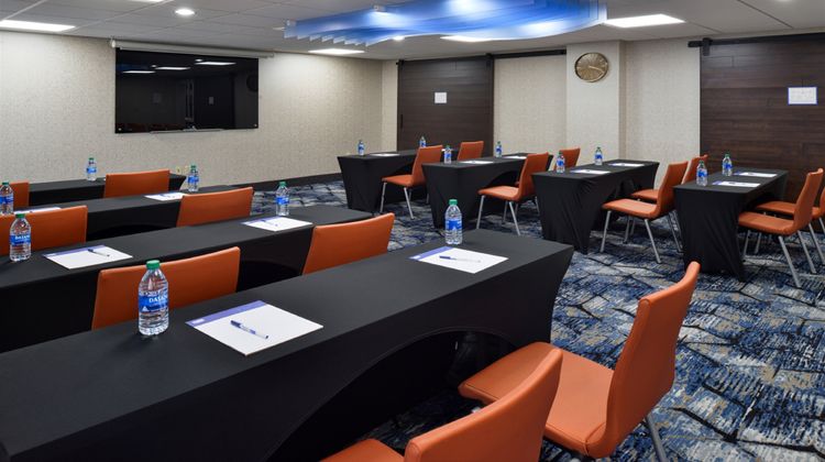 Holiday Inn Express Wixom Meeting