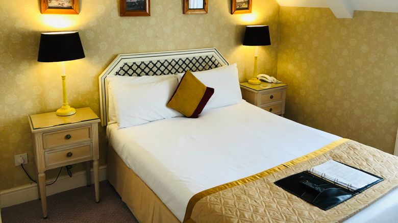 <b>Brook Whipper-In Hotel Room</b>. Images powered by <a href="https://www.leonardoworldwide.com/" title="Leonardo Worldwide" target="_blank">Leonardo</a>.