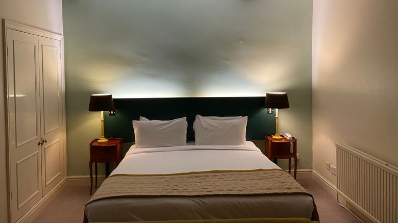 <b>Brook Whipper-In Hotel Room</b>. Images powered by <a href="https://www.leonardoworldwide.com/" title="Leonardo Worldwide" target="_blank">Leonardo</a>.
