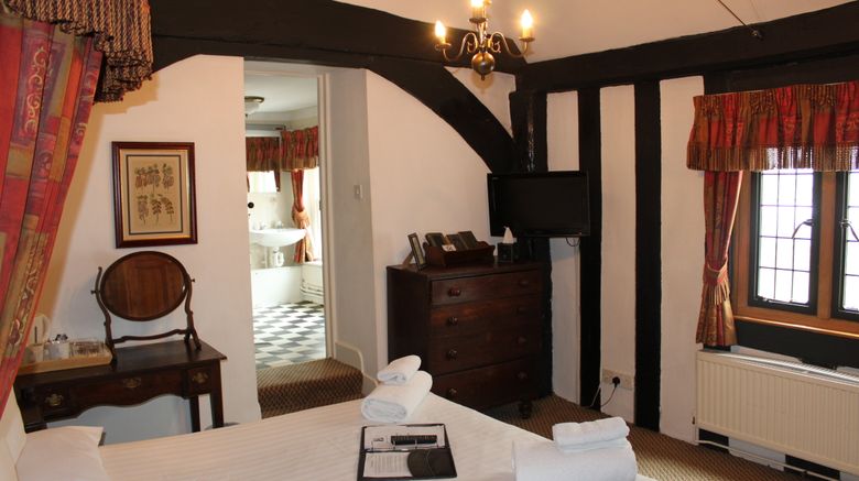 <b>The Brook Red Lion Hotel Room</b>. Images powered by <a href="https://www.leonardoworldwide.com/" title="Leonardo Worldwide" target="_blank">Leonardo</a>.