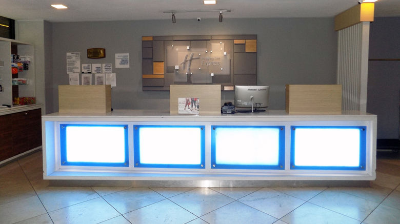 <b>Holiday Inn Express Mexico Santa Fe Lobby</b>. Images powered by <a href="https://www.leonardoworldwide.com/" title="Leonardo Worldwide" target="_blank">Leonardo</a>.