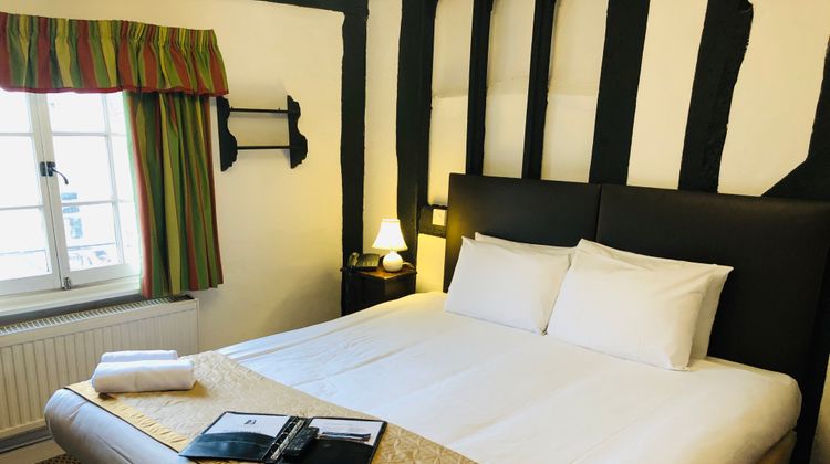The Brook Red Lion Hotel Room