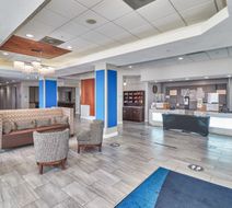 Holiday Inn Express Lobby