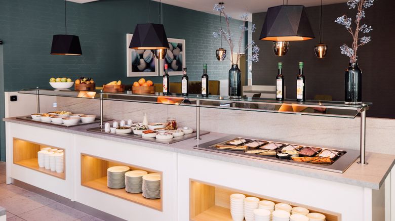 <b>Leonardo Hotel Zurich Airport Restaurant</b>. Images powered by <a href="https://www.leonardoworldwide.com/" title="Leonardo Worldwide" target="_blank">Leonardo</a>.