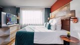 Leonardo Hotel Zurich Airport Room