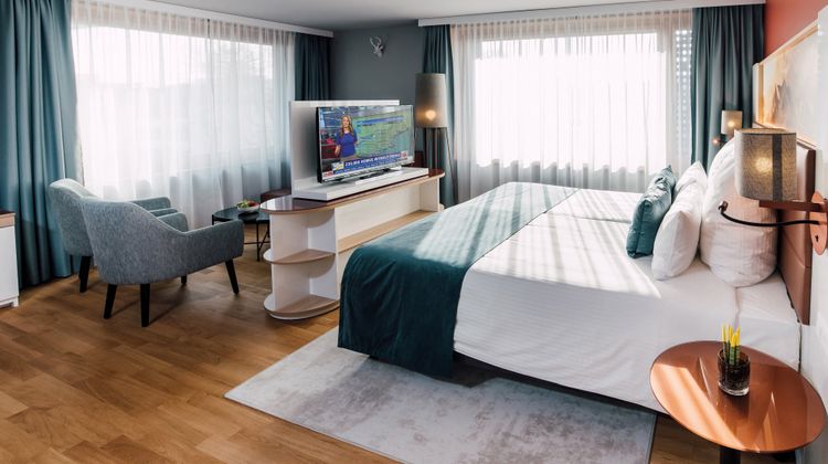 Leonardo Hotel Zurich Airport Room