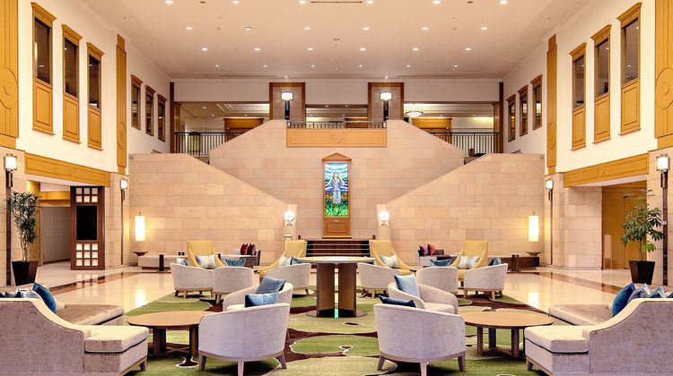 Crowne Plaza ANA Chitose Exterior