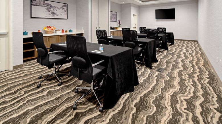 <b>Staybridge Suites Long Beach Airport Meeting</b>. Images powered by <a href="https://www.leonardoworldwide.com/" title="Leonardo Worldwide" target="_blank">Leonardo</a>.