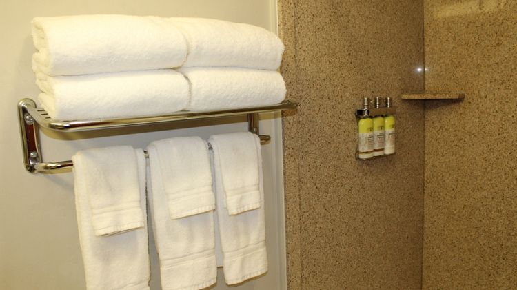 Holiday Inn Express & Suites Tucson Mall Room