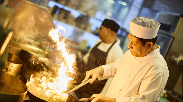<b>Crowne Plaza Dubai Marina Restaurant</b>. Images powered by <a href="https://www.leonardoworldwide.com/" title="Leonardo Worldwide" target="_blank">Leonardo</a>.