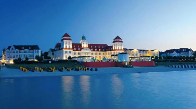 Travel Charme Kurhaus Binz Exterior. Images powered by <a href="https://www.leonardoworldwide.com" target="_blank" rel="noopener">Leonardo</a>.