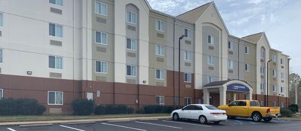 Candlewood Suites Pearl Exterior