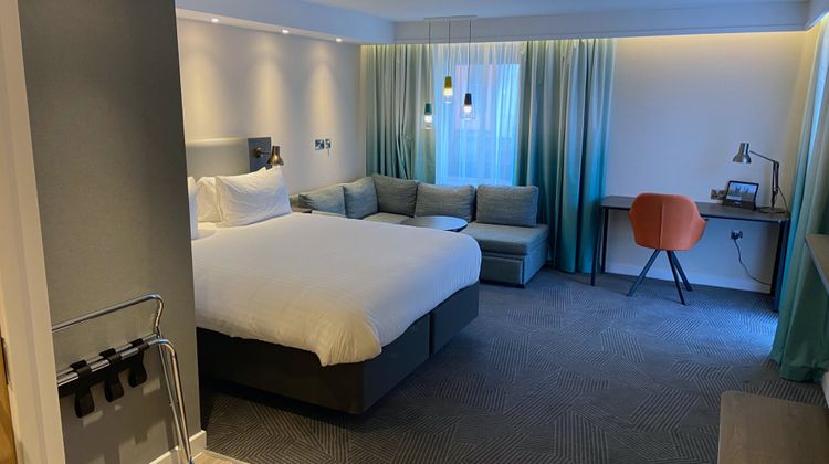 Holiday Inn Suite