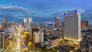 Holiday Inn Express West