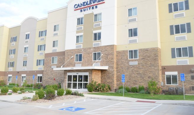 Candlewood Suites Kansas City Exterior