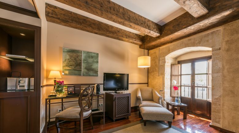 <b>Palacio de San Esteban, a Design Hotel Room</b>. Images powered by <a href="https://www.leonardoworldwide.com/" title="Leonardo Worldwide" target="_blank">Leonardo</a>.
