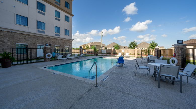 <b>Staybridge Suites NW Cypress Crossing Pool</b>. Images powered by <a href="https://www.leonardoworldwide.com/" title="Leonardo Worldwide" target="_blank">Leonardo</a>.