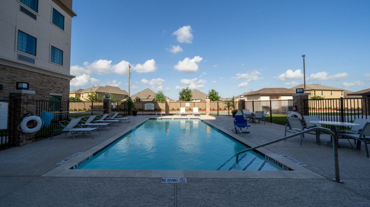 Staybridge Suites NW Cypress Crossing Pool