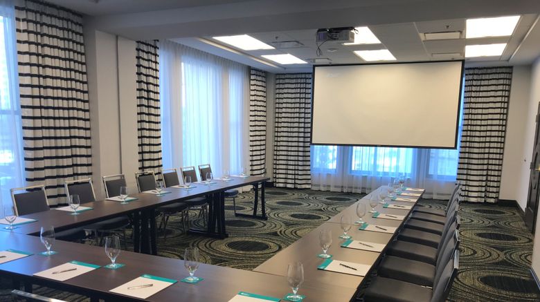 <b>Hotel Indigo Kansas City Downtown Meeting</b>. Images powered by <a href="https://www.leonardoworldwide.com/" title="Leonardo Worldwide" target="_blank">Leonardo</a>.