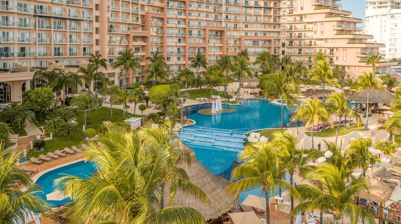 <b>Grand Fiesta Americana Coral Beach Pool</b>. Images powered by <a href="https://www.leonardoworldwide.com/" title="Leonardo Worldwide" target="_blank">Leonardo</a>.