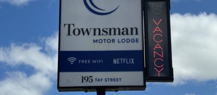 Townsman Motor Lodge Exterior