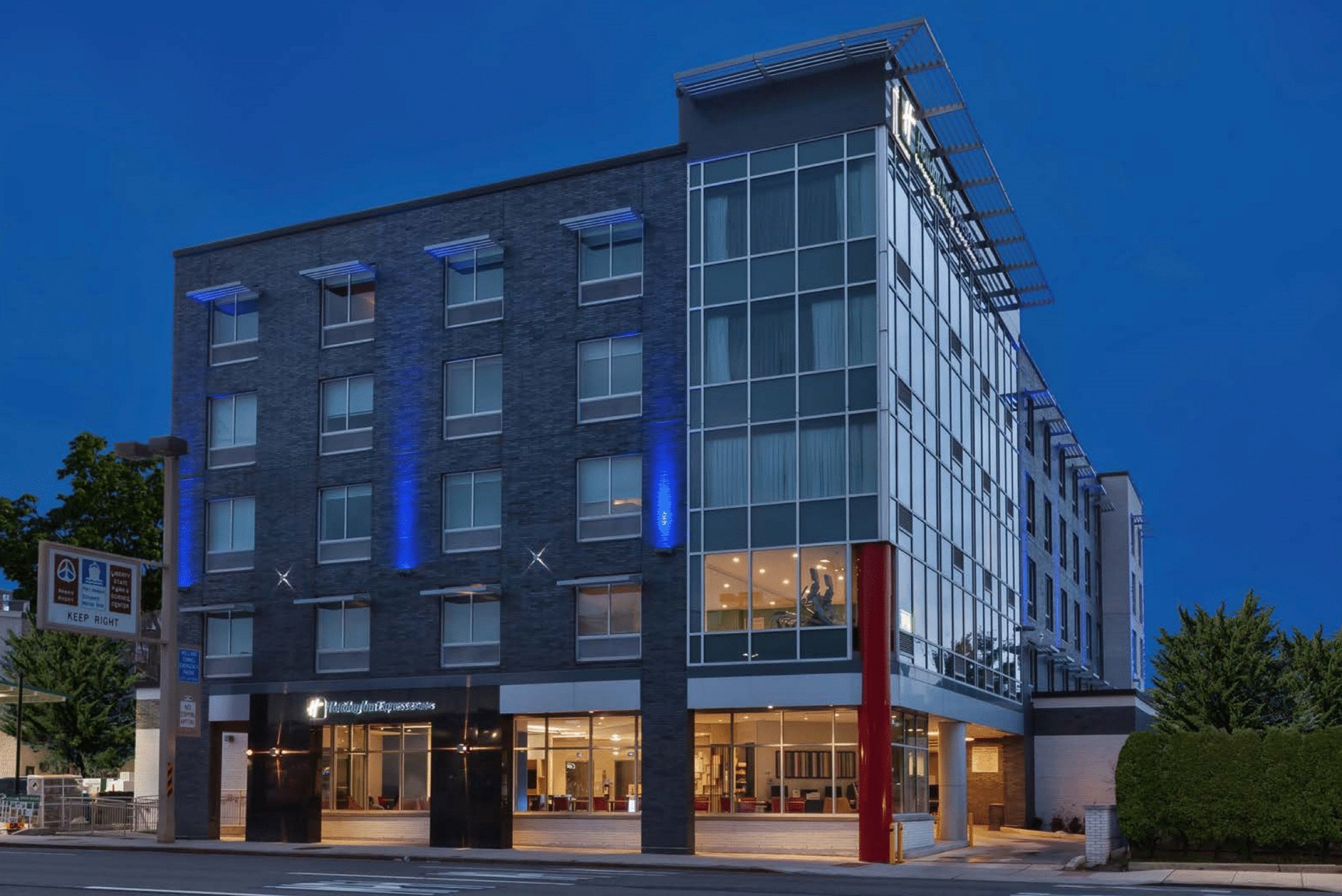 Find Hotels Near Holiday Inn Express Stes Holland Tunnel Jersey