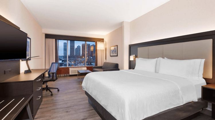 Holiday Inn Express/Stes Holland Tunnel Suite