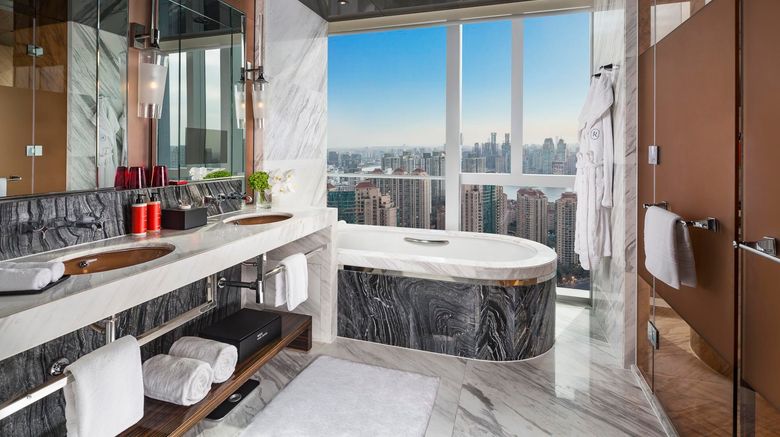 <b>Regent Shanghai Pudong Room</b>. Images powered by <a href="https://www.leonardoworldwide.com/" title="Leonardo Worldwide" target="_blank">Leonardo</a>.