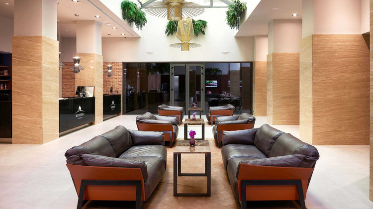 Cornaro Hotel Lobby