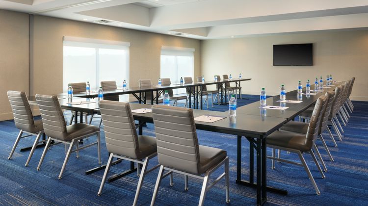 Holiday Inn Express & Suites Lockport Meeting