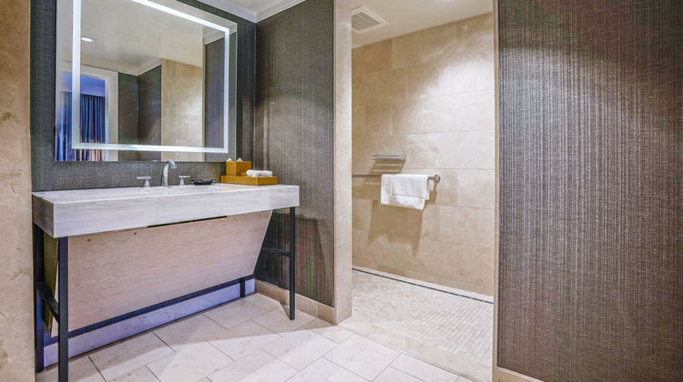 Hotel Amarano Burbank-Hollywood Room