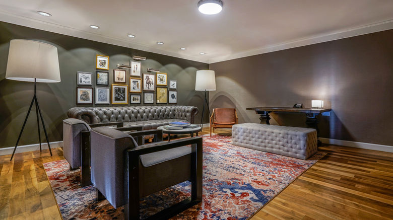 <b>Hotel Amarano Burbank-Hollywood Room</b>. Images powered by <a href="https://www.leonardoworldwide.com/" title="Leonardo Worldwide" target="_blank">Leonardo</a>.