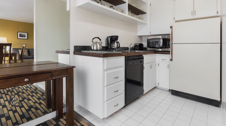 <b>Suites at Fisherman's Wharf Room</b>. Images powered by <a href="https://leonardo.com/" title="Leonardo Worldwide" target="_blank">Leonardo</a>.