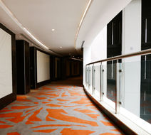 Crowne Plaza Doha - The Business Park Lobby
