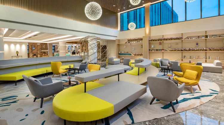 Holiday Inn Dishui Lake Lobby
